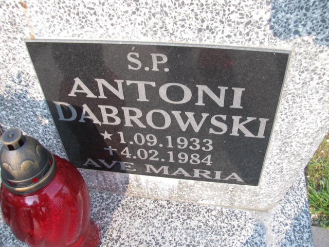 Grób Antoni Dąbrowski